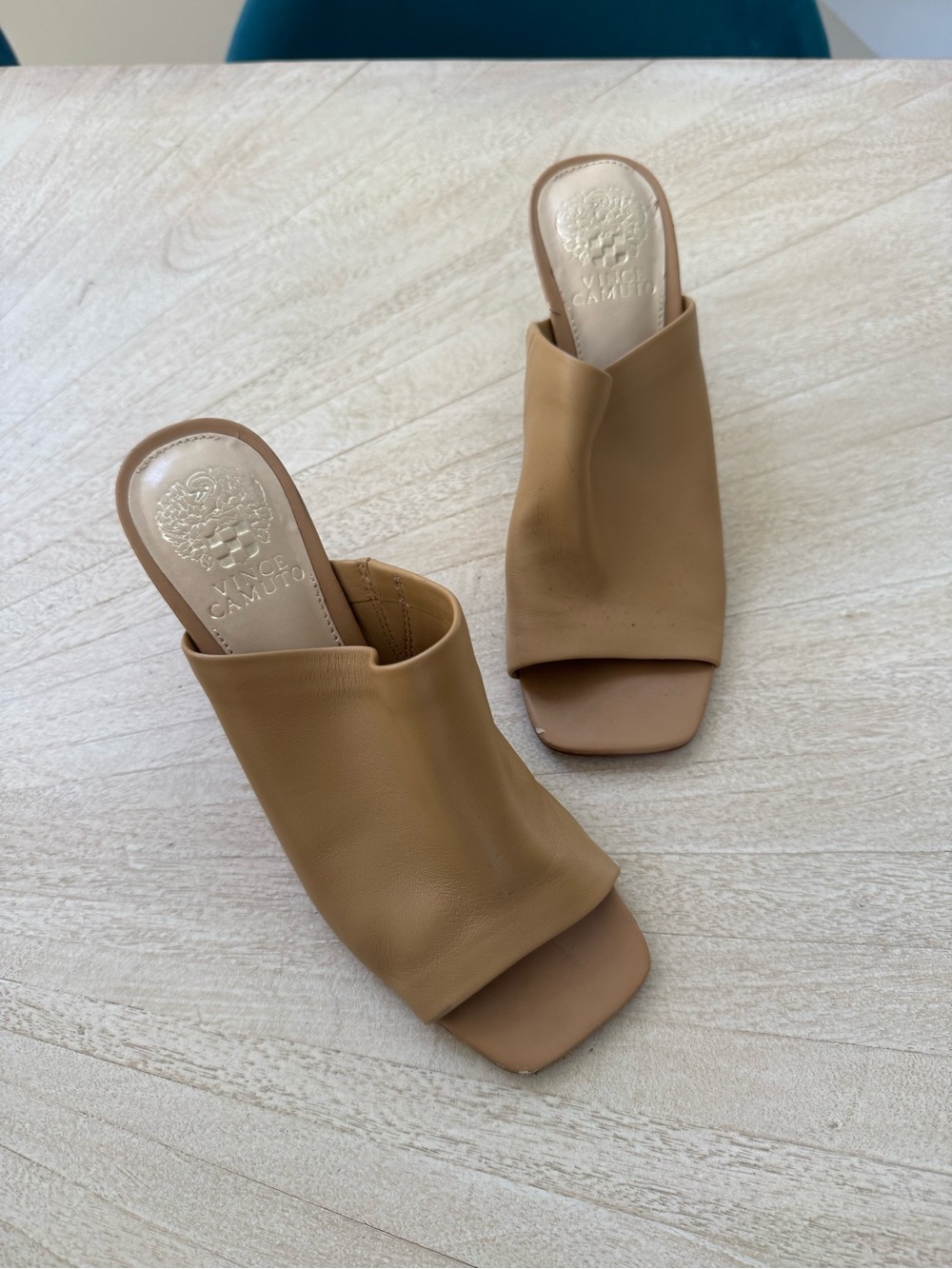Vince Camuto Camel Tan Leather Open-Toe Sandal 2.5 in Heel